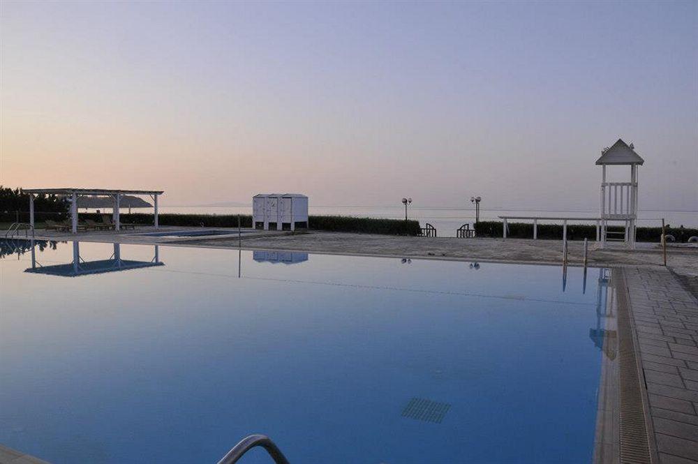Tinos Beach Hotel Eksteriør billede