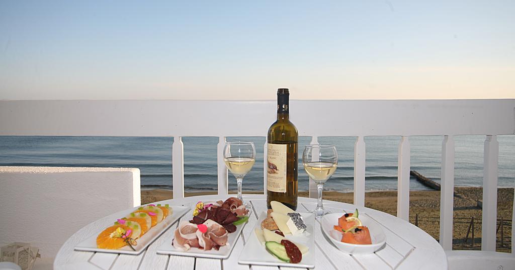 Tinos Beach Hotel Eksteriør billede